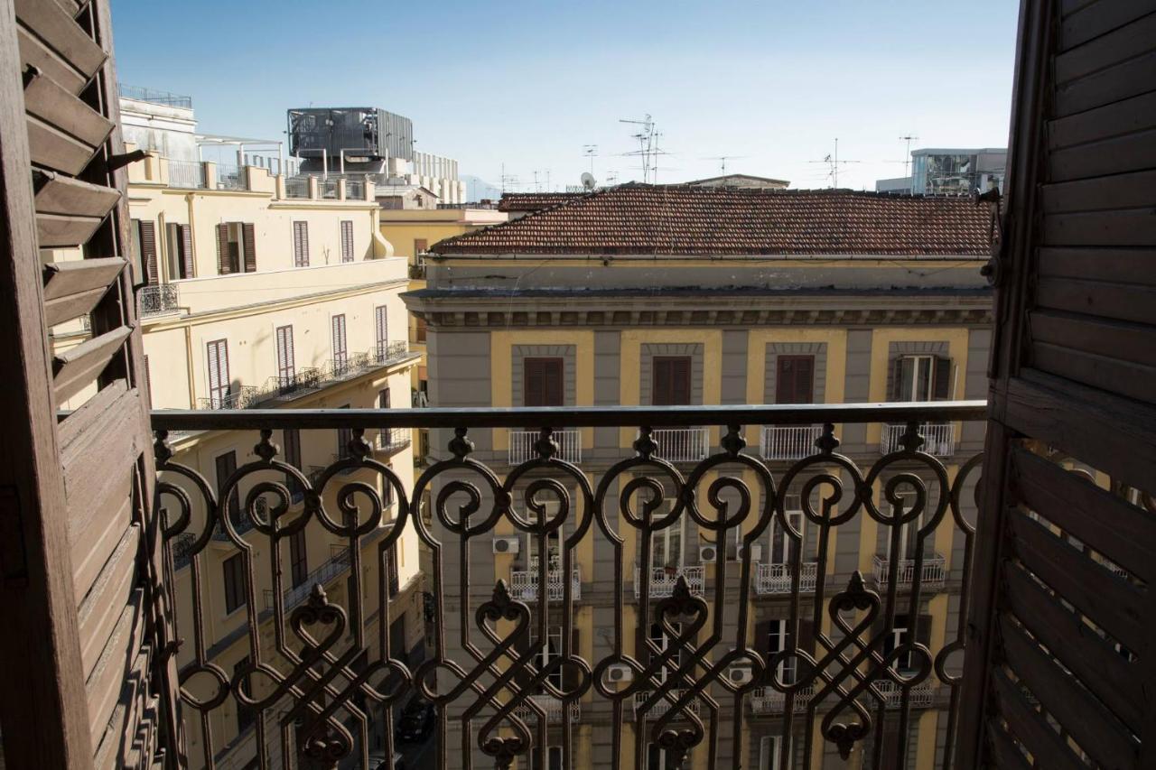 Bnb Al Centro E Meglio, Napoli Apartamento Exterior foto
